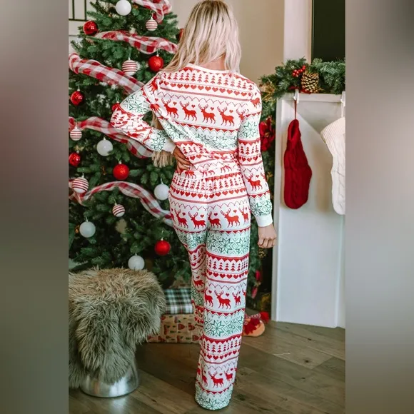 Christmas Element Round Neck Top and Pants Lounge Set
