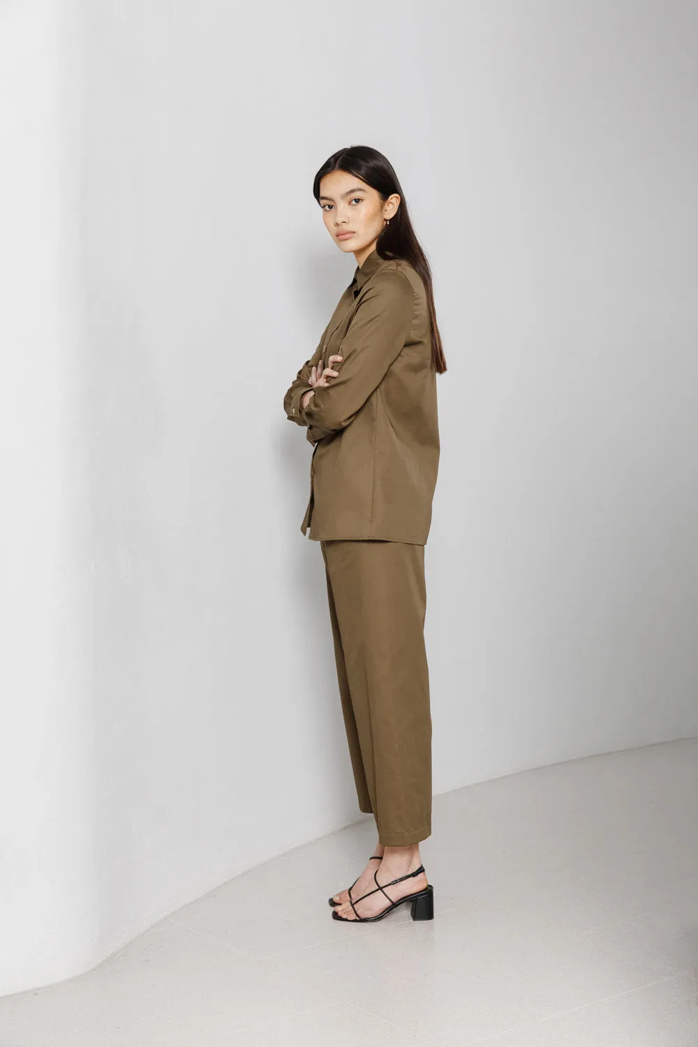 cropped pant, walnut
