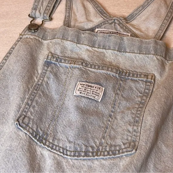 Levi’s denim shortalls overalls light blue wash Plus Size 24