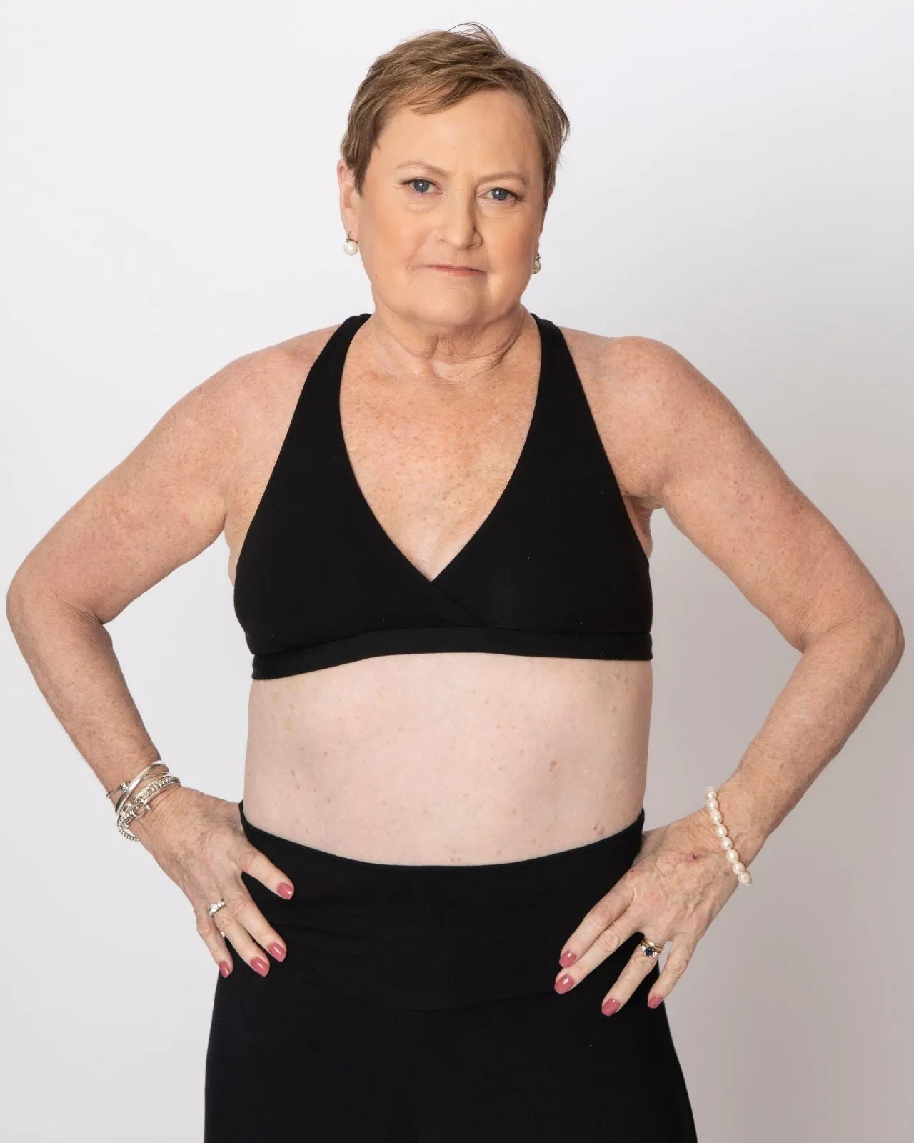Niya Pullover Lounge Bra