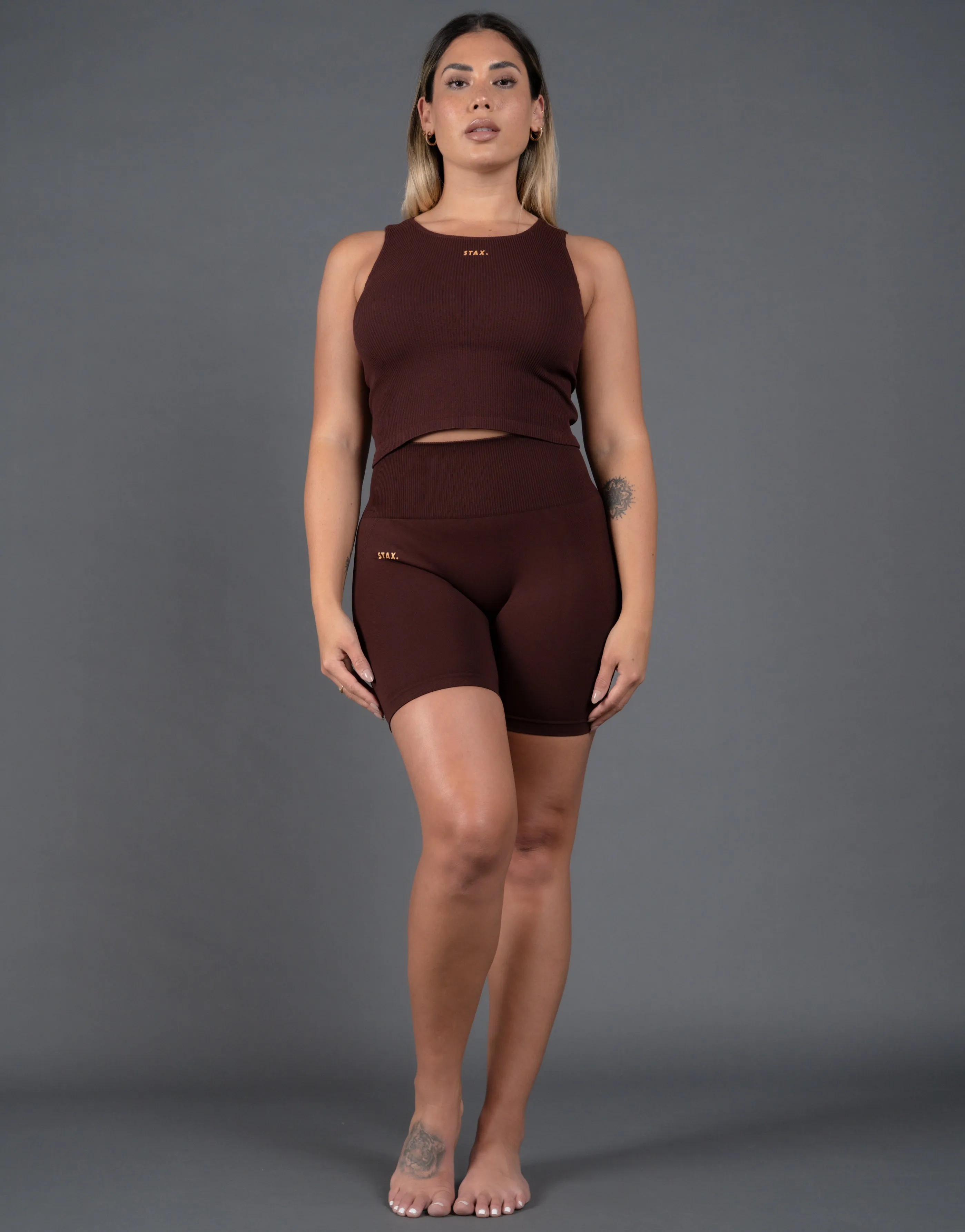 Premium Seamless V5 Cropped Singlet Lounge - Gliese (Brown)