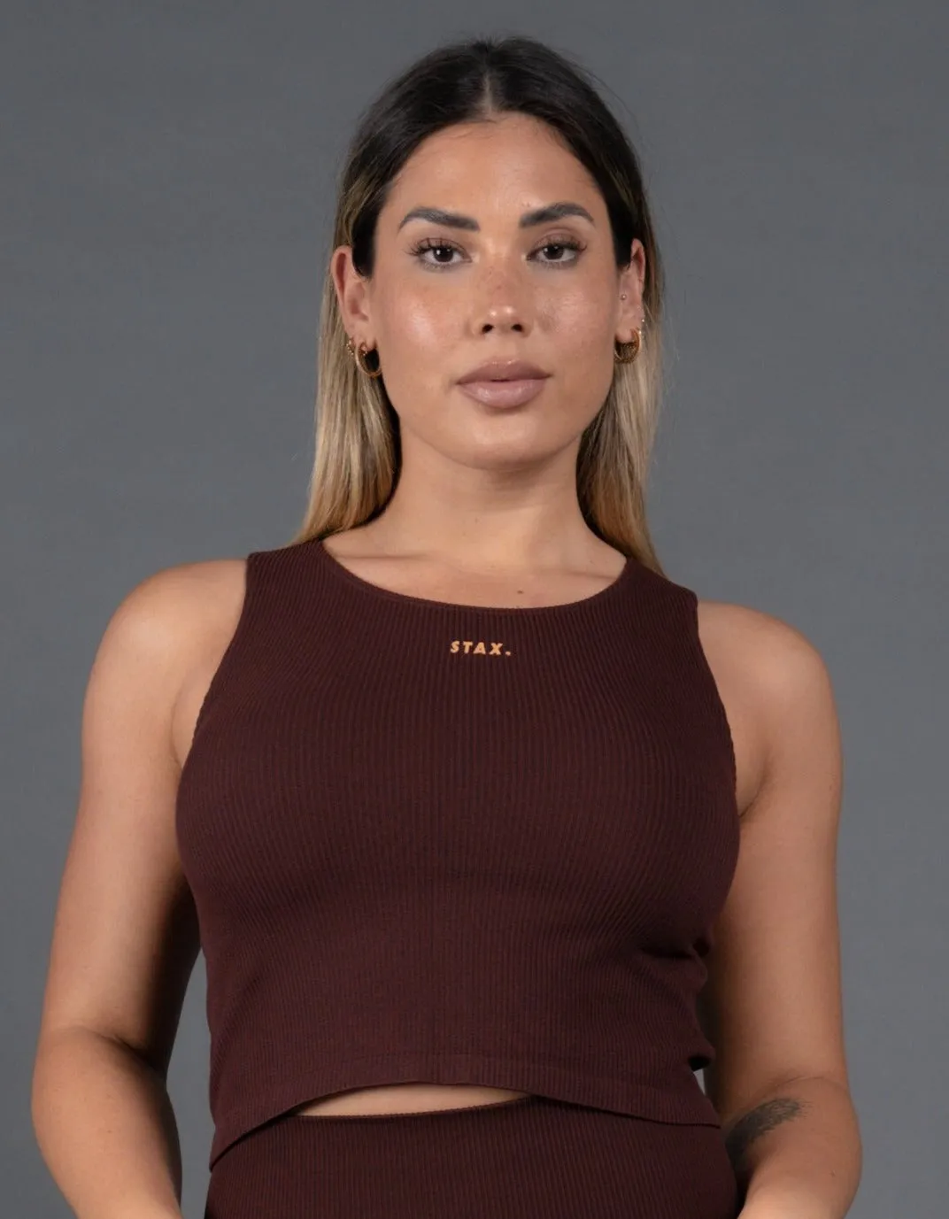 Premium Seamless V5 Cropped Singlet Lounge - Gliese (Brown)