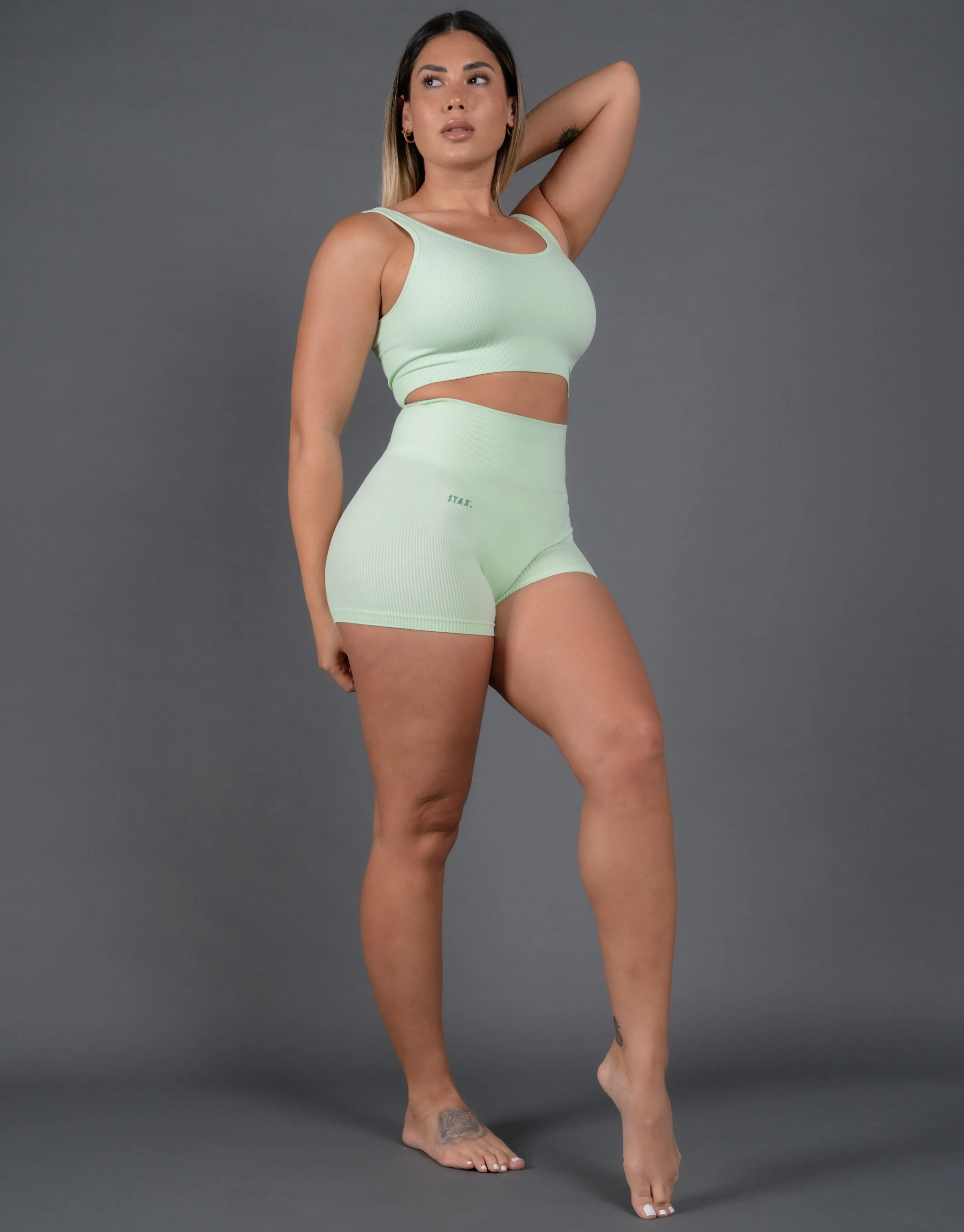 Premium Seamless V5 Low Back Crop Lounge - Aurora (Sage)