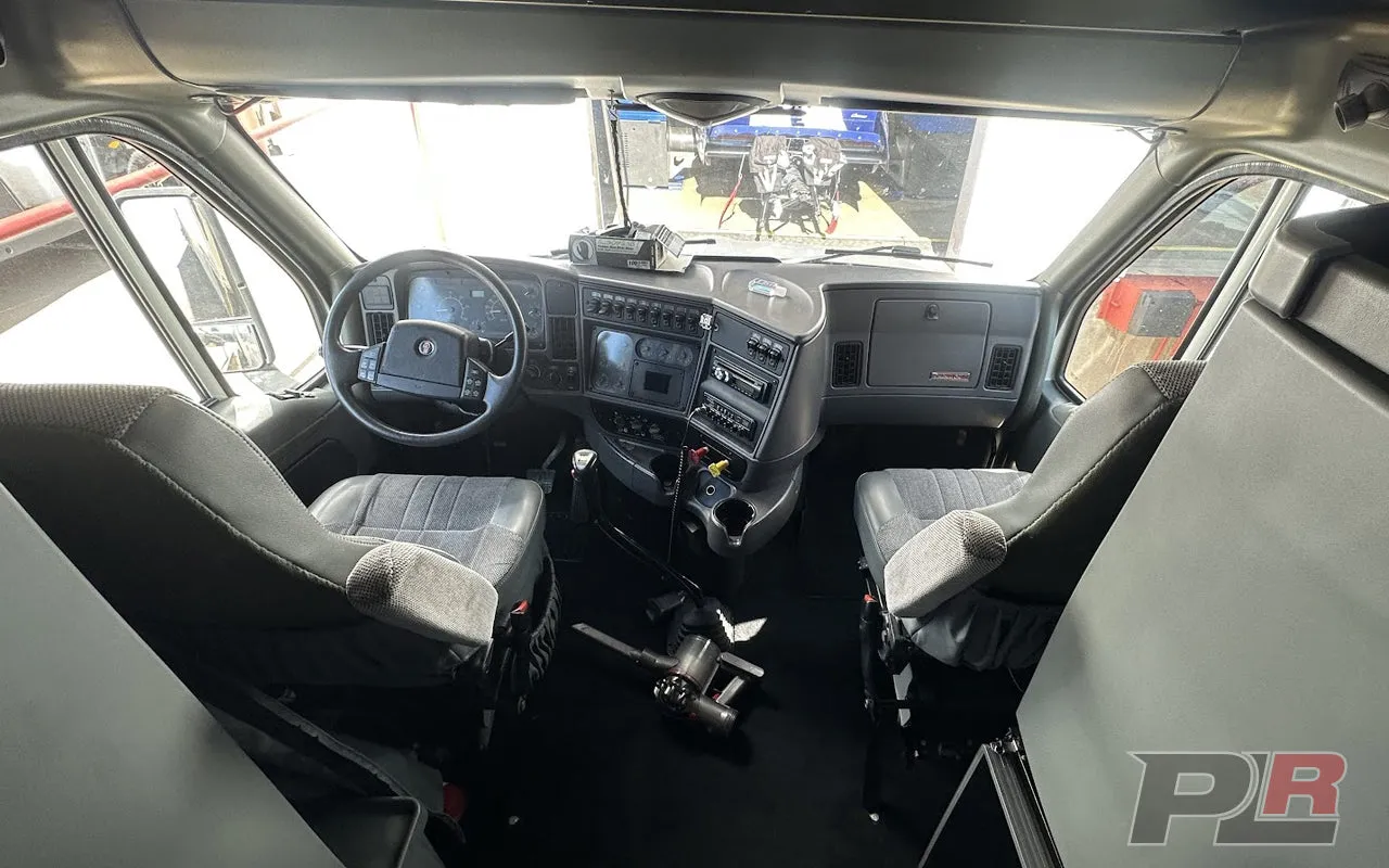 **PRICE REDUCED** 1999 Champion 53ft Screw / Chain Liftgate Race Trailer and 1999 Kenworth T2000 Semi Combo For Sale