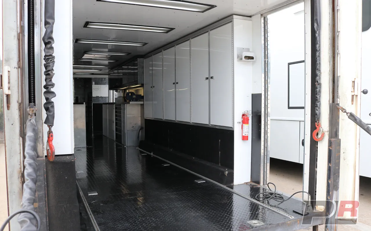 **PRICE REDUCED** 1999 Champion 53ft Screw / Chain Liftgate Race Trailer and 1999 Kenworth T2000 Semi Combo For Sale