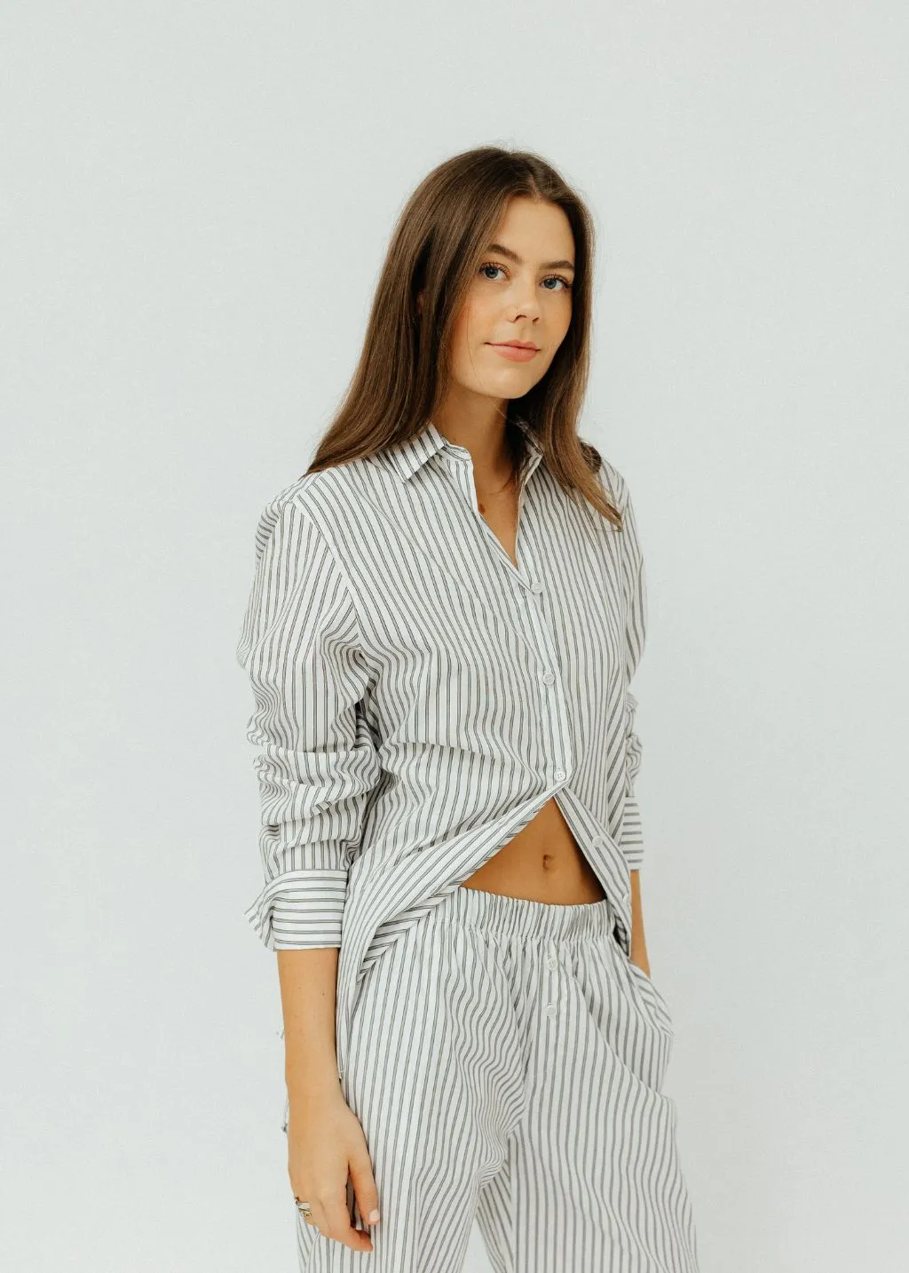 Éterne Button Down in White/Black Stripe