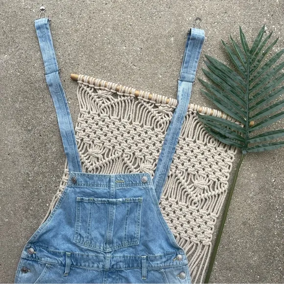 We The Free Distressed Jean Shorts Overalls (Shortalls) Size 27